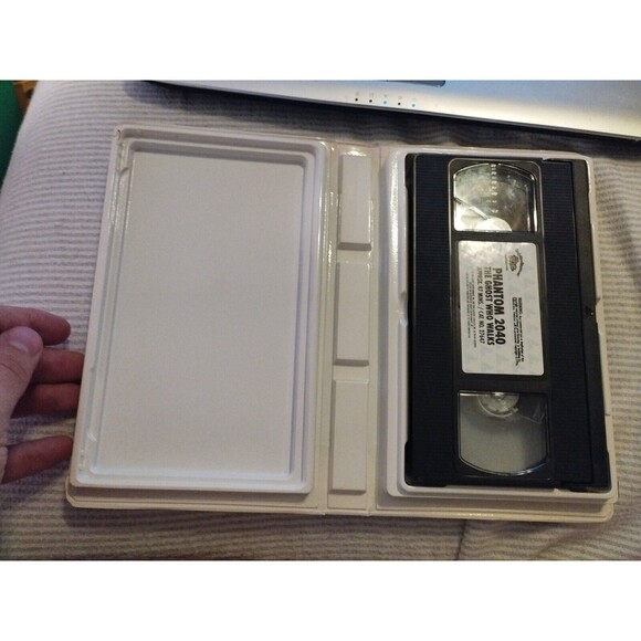 Phantom 2040 Movie: The Ghost Who Walks (VHS, 1996) Clamshell - Picture 7 of 9